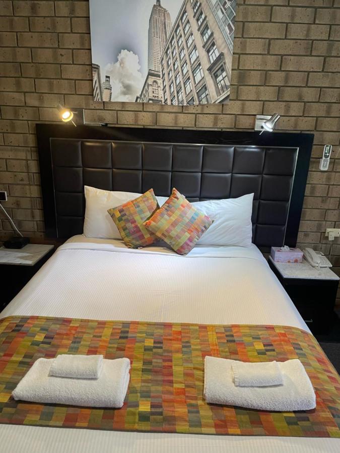 Pavlos Motel Ingle Farm Dış mekan fotoğraf