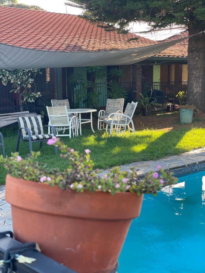 Pavlos Motel Ingle Farm Dış mekan fotoğraf