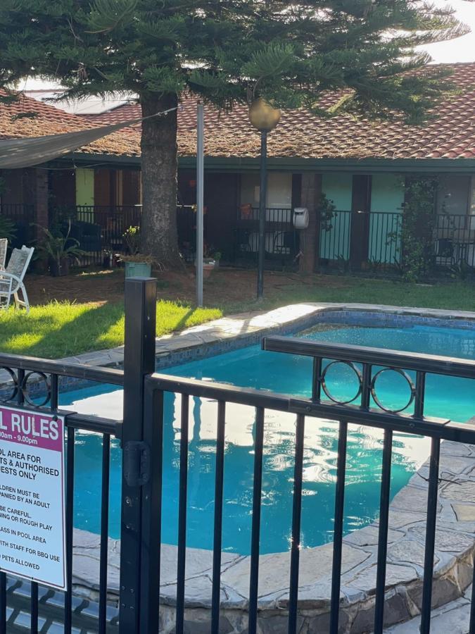 Pavlos Motel Ingle Farm Dış mekan fotoğraf