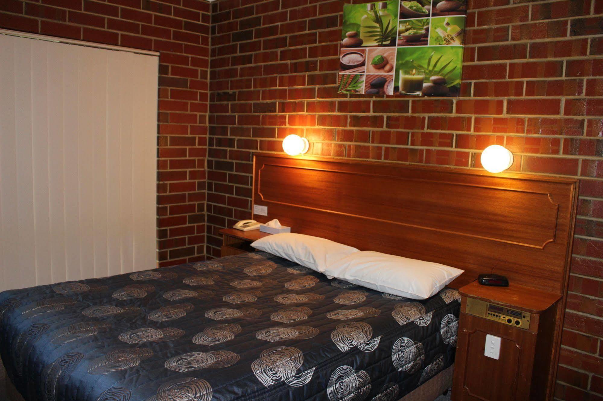 Pavlos Motel Ingle Farm Dış mekan fotoğraf